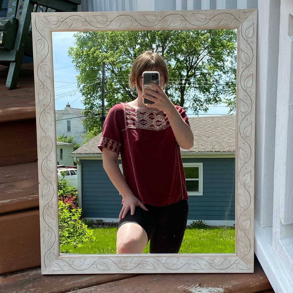 Embroidered boxy top